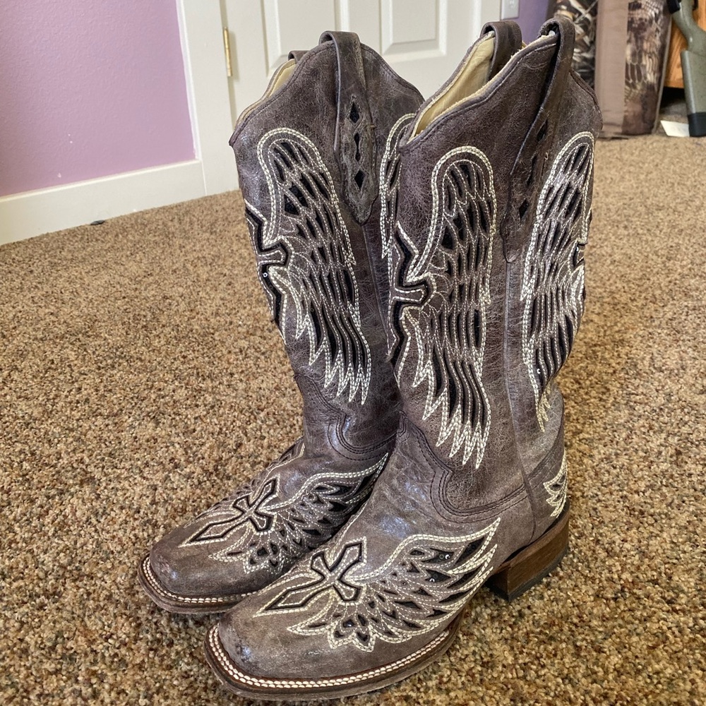 Corral boots size 7.5